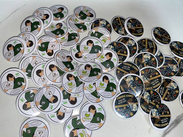 Button pins, mixed designs